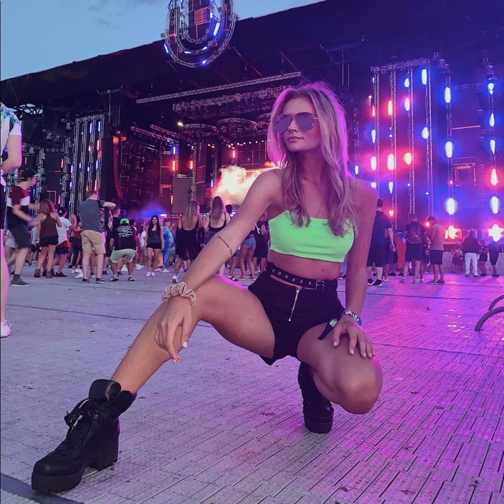 LF shorts - Picture 2 of 4